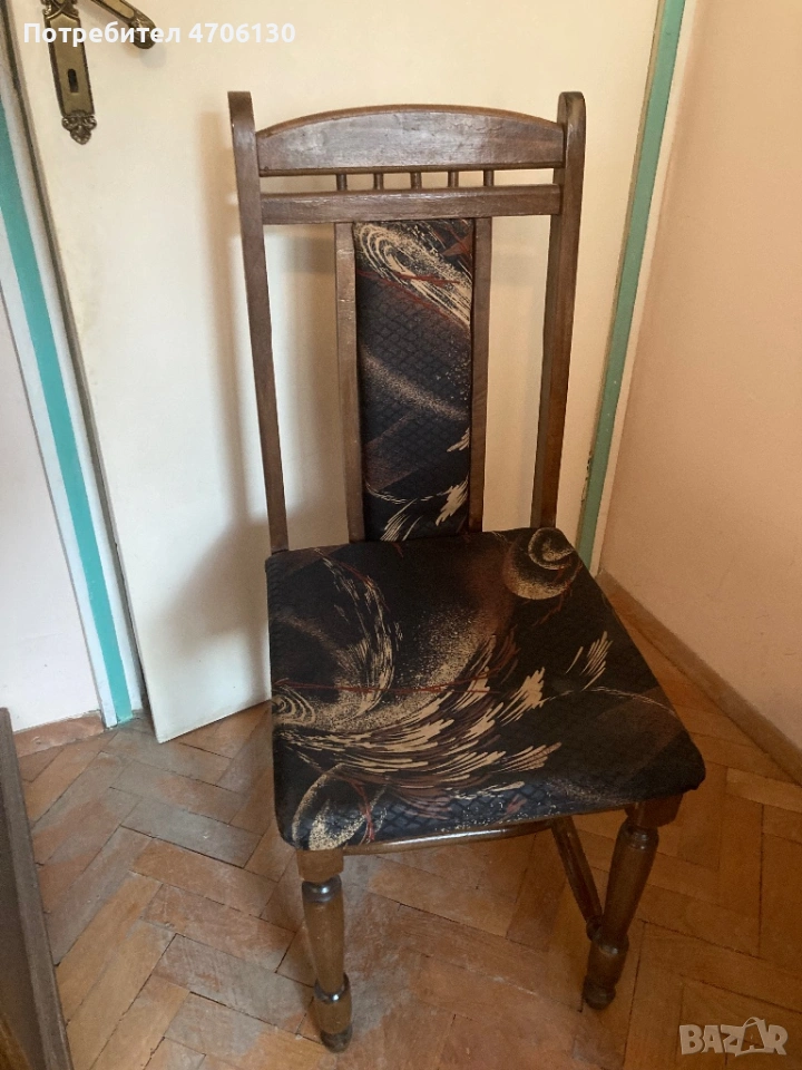 Стол с тапицерия, снимка 1