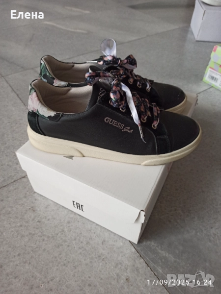 Обувки guess , снимка 1