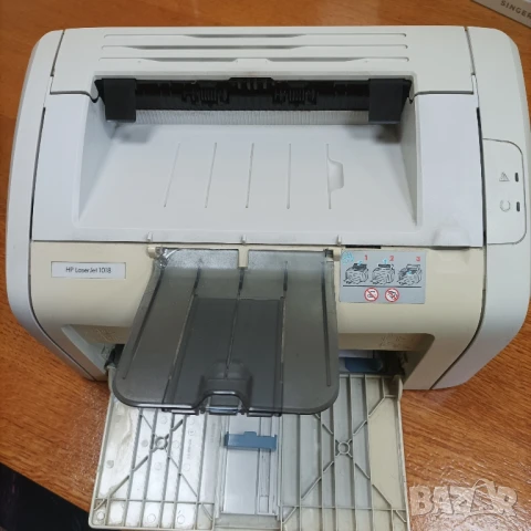 Лазарен принтер HP - 1018, снимка 1