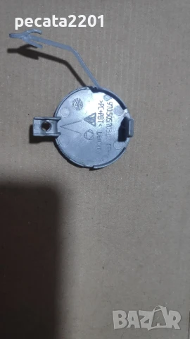 Продавам - оригинално капаче теглич предна броня за Порше Панамера, снимка 2 - Части - 51306413