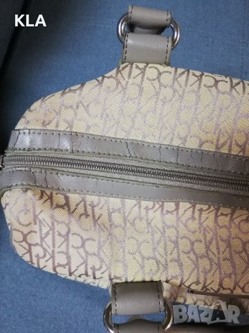 Чанта Calvin Klein оригинална, снимка 4 - Чанти - 43975536