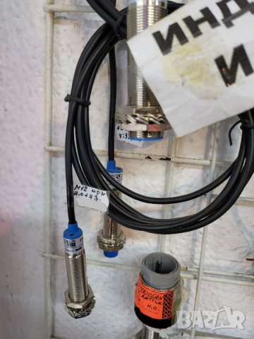 индуктивен датчик, индуктивен сензор  индуктивни датчици М12 - n,p,n - 8 mm