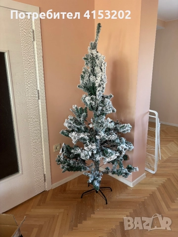 Изкуствена коледна елха