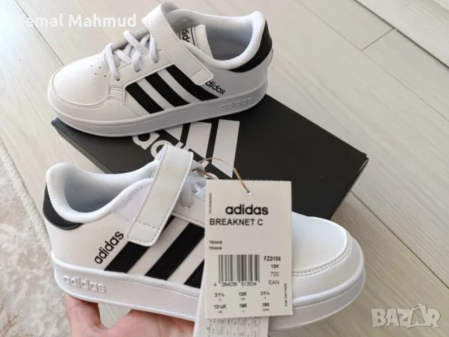 Детски маратонки Adidas, снимка 4 - Детски маратонки - 47445368