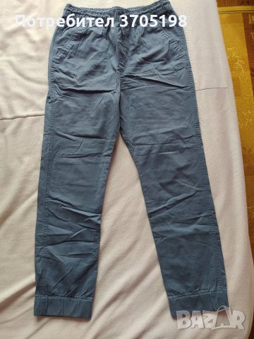 Син панталон на RESERVED за ръст 164 см., снимка 2 - Детски панталони и дънки - 40383976