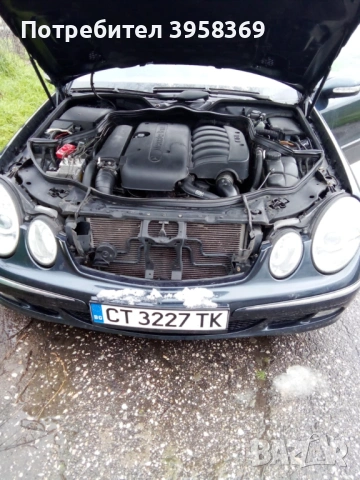 Продавам Мерцедес Е270, снимка 5 - Автомобили и джипове - 53571998