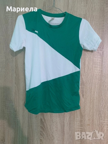 Продавам тениска wilson