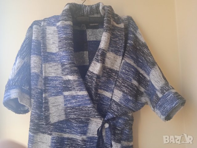 Дамска връхна дреха - поръчково ушита