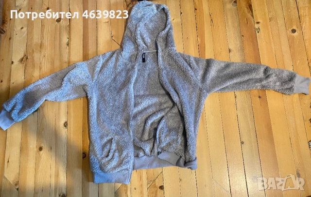 Пухкаво сиво горнище 