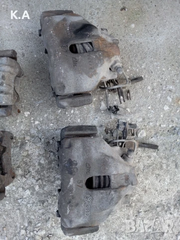 Спирачни апарати Audi A4 B6 2.5 180 quattro , снимка 3 - Части - 50717242