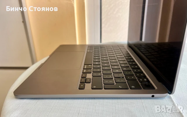 MacBook Air M2 iCloud, снимка 7 - Лаптопи за работа - 51177806