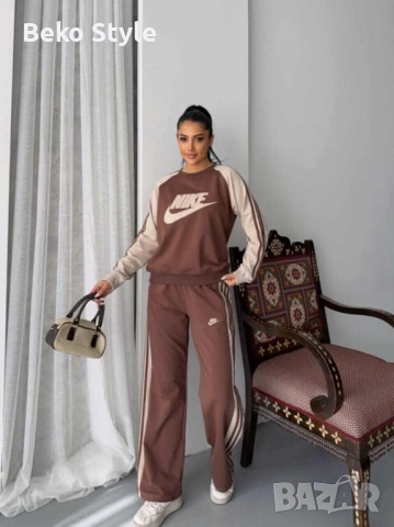 Намален Дамски екип Nike от две части , снимка 4 - Спортни екипи - 51751713