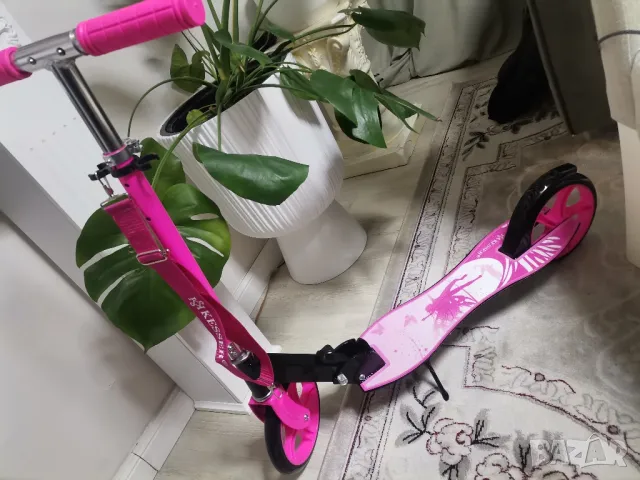 Намалям на 65 лв! Детски скутер /розова тротинетка до 100 кг, снимка 4 - Детски велосипеди, триколки и коли - 47983944