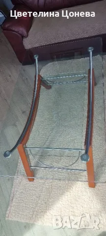холна стъклена маса с дървен корпус , снимка 4 - Маси - 50181388