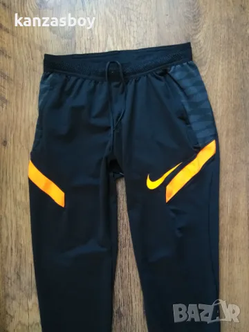 nike - страхотно мъжко долнище S , снимка 3 - Спортни дрехи, екипи - 48002937