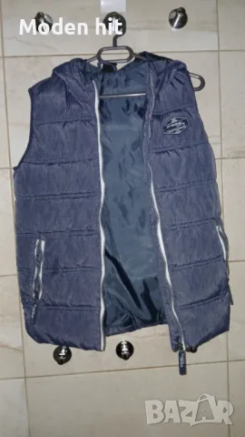 Грейка/елек с качулка за момче размер 146/152 см., снимка 6 - Детски якета и елеци - 47426953