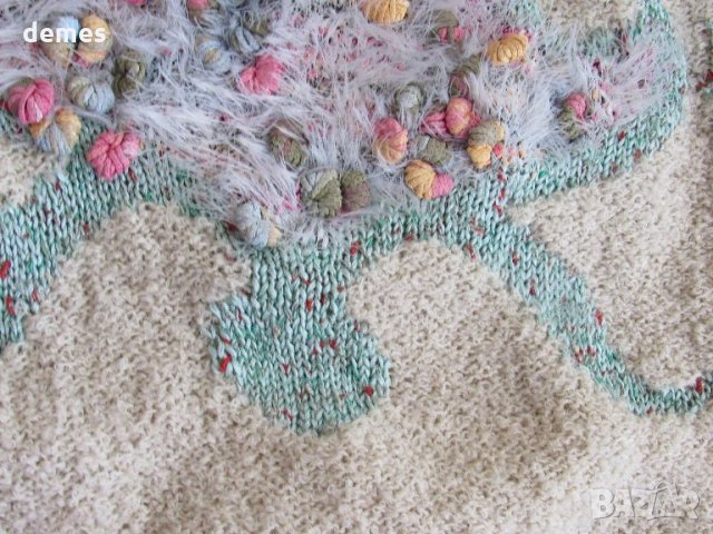  Ръчно плетена блуза с мотиви цвят шампанско, снимка 7 - Блузи с дълъг ръкав и пуловери - 32511905