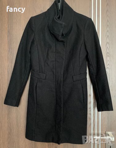 Вталено вълнено палто Zara, снимка 2 - Палта, манта - 39083373