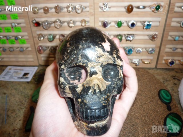 Голям череп от родонит 1407гр., снимка 5 - Други ценни предмети - 43169842