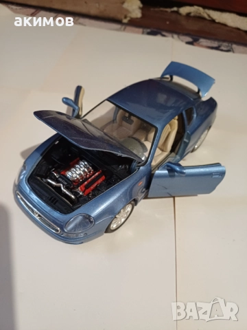 Умалени модели на автомобили. , снимка 10 - Коли, камиони, мотори, писти - 52575099