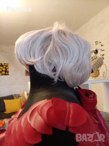 Продавам нова перука, къса, пепелно руса, снимка 3 - Аксесоари за коса - 53244070