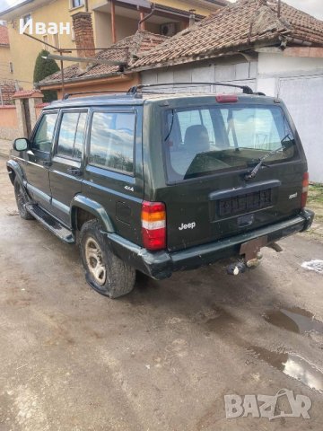 Джип Чероки 2.5 феис за части, снимка 2 - Автомобили и джипове - 39608624