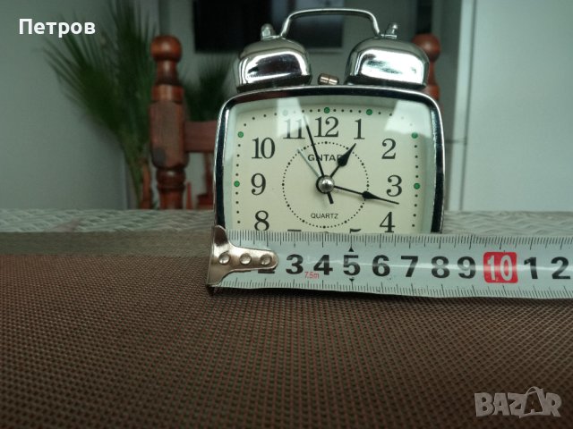 Продавам часовник с нощно осветление.Кварц., снимка 4 - Други - 40478668