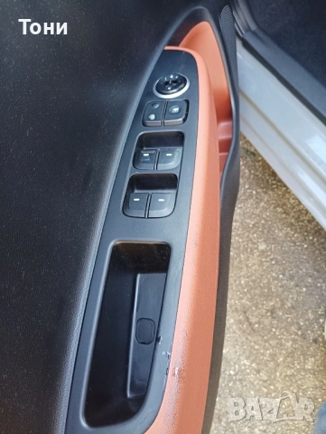 Hyundai i10 2014г, снимка 9 - Автомобили и джипове - 53003962