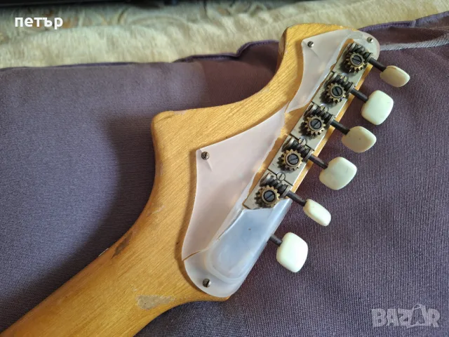 Ретро Ел.китара Йолана Стар, снимка 10 - Китари - 49139087