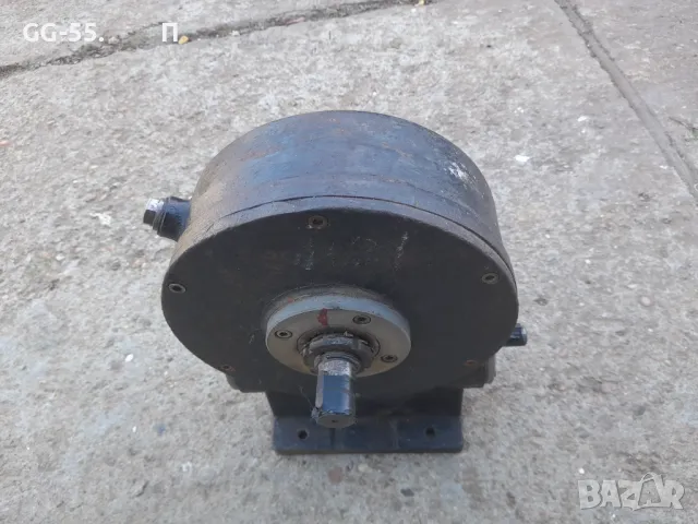 Три осов редуктор, снимка 6 - Електродвигатели - 47728905