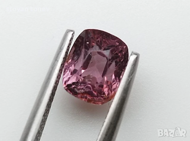 Шпинел от Мианмар с интензивен Падпараджа цвят 1.09кт.! Нов!, снимка 3 - Други - 50499224