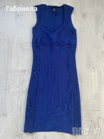 Синя рокля на H&M