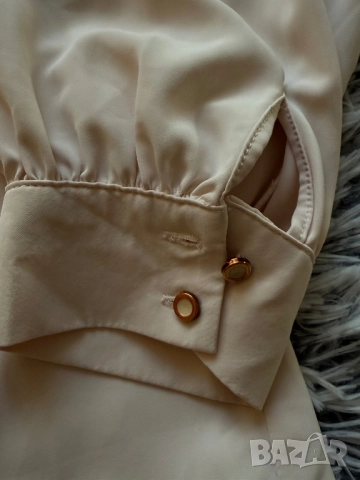 Дамска блуза, цвят шампанско, снимка 2 - Блузи с дълъг ръкав и пуловери - 51695123