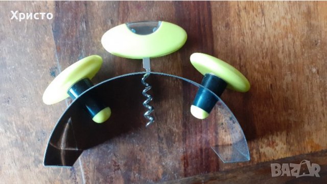 комплект тирбушон , отварачка и запушалки дизайнерски, стомана и светло зелени пластмасови части, снимка 3 - Аксесоари за кухня - 37716110