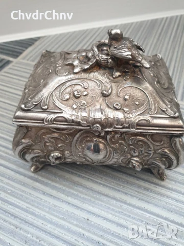 Малка стара ВМФ посребрена кутия за бижута Арт Нуво/WMF бижутерка 12x9x9см, снимка 2 - Антикварни и старинни предмети - 50524410