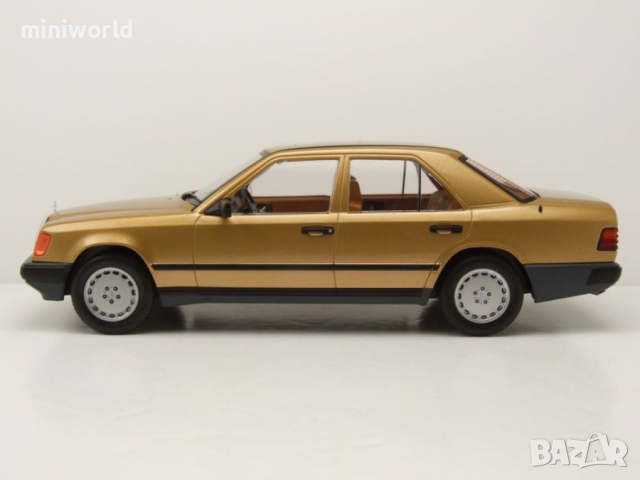 Mercedes 300 E W124 1984 - мащаб 1:18 на MCG моделът е нов в кутия, снимка 3 - Колекции - 44876001