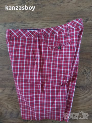 tommy hilfiger golf - страхотни мъжки панталони КАТО НОВИ, снимка 4 - Къси панталони - 37321828