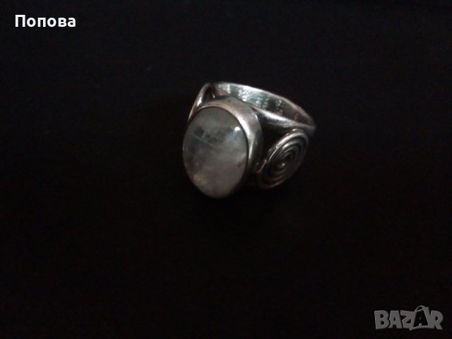 Уникален Винтидж масивен сребърен пръстен с естествен лунен камък ръчна изработка , снимка 3 - Пръстени - 39427573