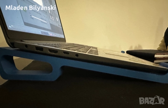 Стойка за лаптоп – ергономична, повдигаща (2 еднакви части, комплект), снимка 2 - Други стоки за дома - 52886621