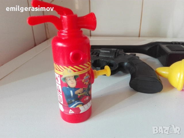 Пластмасови войници , пистолети лот динозаври.  , снимка 15 - Други ценни предмети - 36904160