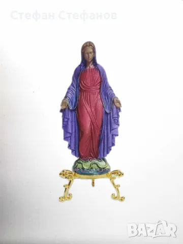 Статуя на Синята мадона