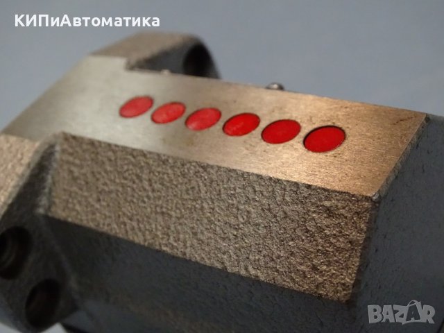 индуктивен сензор Balluff BES 516 B6 EN8 603 inductive sensor limit position switch, снимка 6 - Резервни части за машини - 37238235