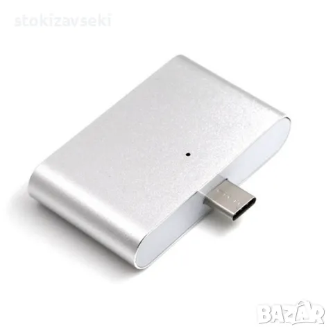 Мултифункционален адаптер и кардрийдър с фукнция за зареждане на телефони, снимка 2 - Друга електроника - 48763802