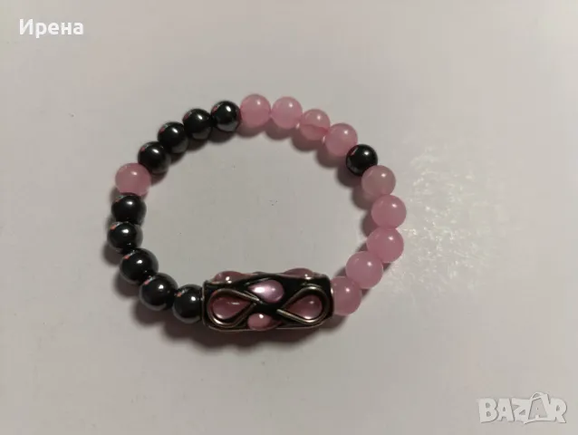 Гривна от естествени камъни Розов кварц и Хематит