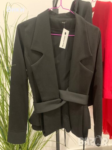 Черно сако , снимка 2 - Сака - 43501069