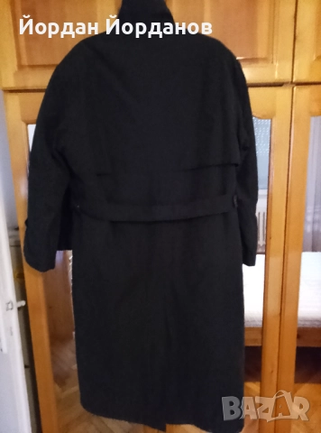 Немско официално зимно манто, снимка 4 - Палта - 52647341