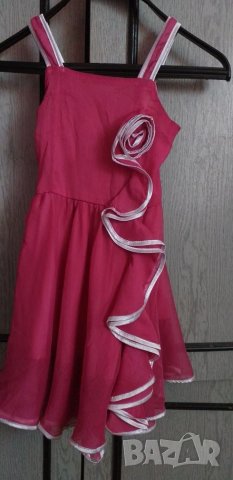 Детска рокля,  размер 8, снимка 1 - Детски рокли и поли - 26399712