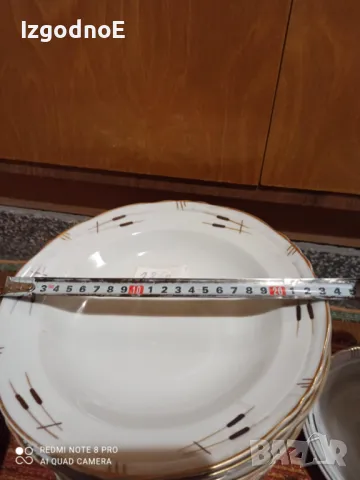 25 части порцеланов сервиз от Соца за хранене, снимка 2 - Сервизи - 48730026