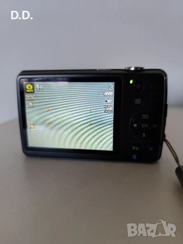 Дигитален фотоапарат Medion 16MP, снимка 4 - Фотоапарати - 53040433