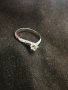 Продавам златен пръстен с диамант altinbas, снимка 1 - Пръстени - 39136642